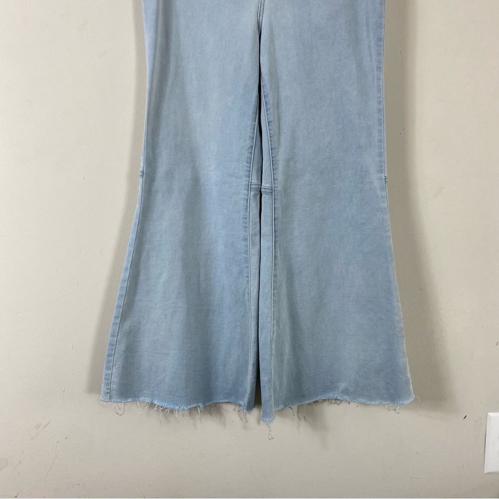 Free People Youthquake Cropped Flare Jeans in Bleach Out Light Wash - 32 - Picture 10 of 16